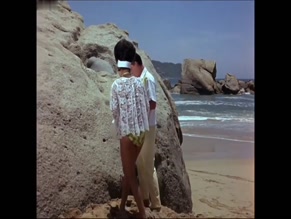 Malu Reyes in La Muerte En Bikini