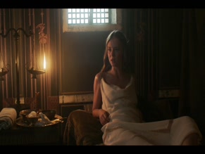 Nadia Parkes in Domina