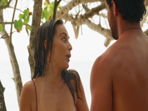 Maria Elisa Camargo in Escupire Sobre Sus Tumbas
