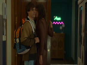 Silma Lopez in Valeria
