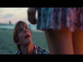 Suki Waterhouse in Love, Rosie
