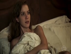 Nathalia Dill in Liberdade, Liberdade