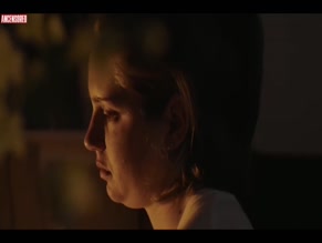 Sarah Juel Werner in Knyttet Til Helvede. Paradis