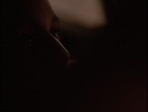Hannah Ware in Boss
