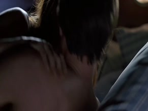 Debra Messing in The Wedding Date