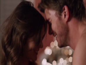 Chelsea Hobbs in Forever Christmas