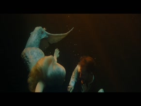 Une Sirene A Paris