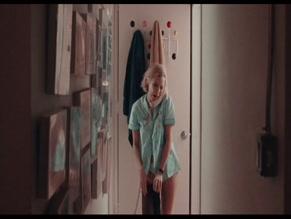 Annabelle Dexter-jones in Cecile On The Phone
