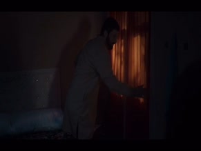 Leyla Tanlar in Runaway