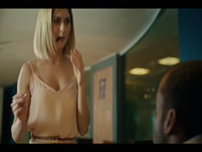Julianne Trevisol in Homens?