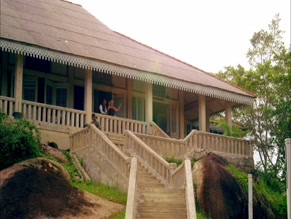 Olivia Grant in Indian Summers