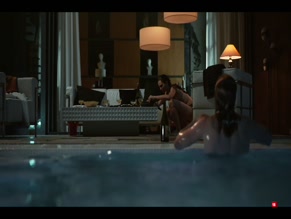 Claudia Pineda in El Inmortal