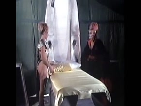 Azela Robinson in Dos Nacos En El Planeta De Las Mujeres