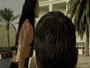 Scarlet Gruber in El Desconocido La Historia De El Cholo Adrian