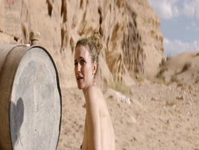 Frida Westerdahl in Deserted