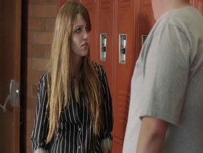 Lili Simmons in Fat Kid Rules The World