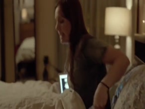 Tara Lynne Barr in Casual