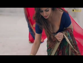 Maahi Khan in Sursuri Li
