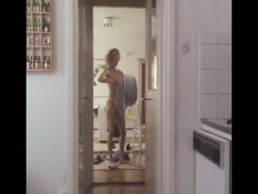 Marie Richardson in Goltuppen