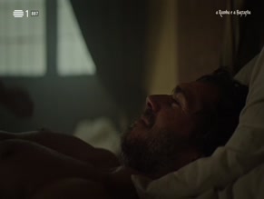 Iris Cayatte in A Rainha E A Bastarda