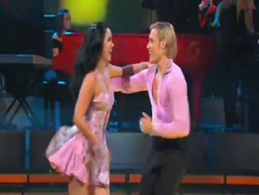 Scarlet Ortiz in Mira Quien Baila