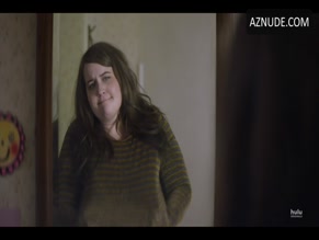Aidy Bryant in Shrill