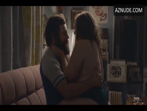 Aidy Bryant in Shrill