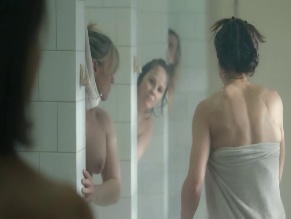 Aleksandra Adamska in The Convict