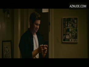 Alexandra Shipp in Jexi