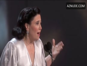 Alex Borstein in The Primetime Emmy Awards