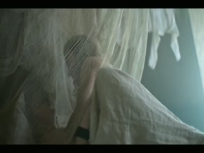 Alice Englert in Dangerous Liaisons