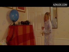 Alice Maguire in Scareycrows