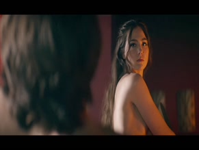 Alix Villaret in Utopia