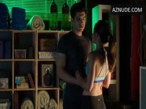 Amanda Booth in Famous In Love