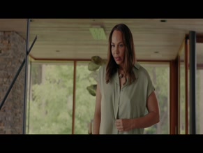 Amanda Brugel in Sort Of