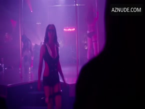 Amber Goldfarb in The Bold Type