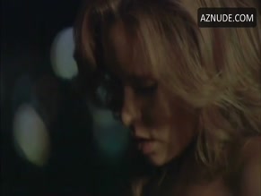 Anna Hutchison in Underbelly