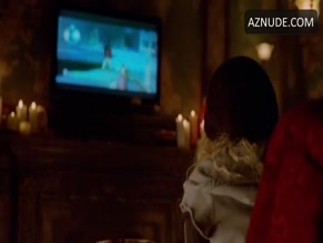 Anna Silk in Lost Girl