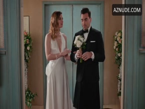 Annie Murphy in Schitt's Creek