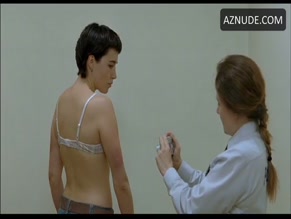 Arta Dobroshi in Lorna's Silence