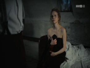 Lili Epply in Das Sacher. In Bester Gesellschaft