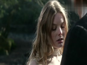 Nell Hudson in Outlander