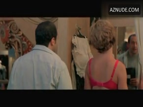Cecile De France in L'art (delicat) De La Seduction
