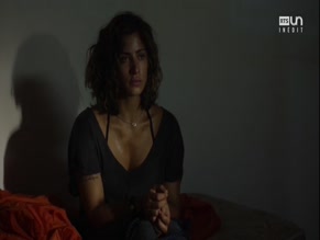 Manon Azem in Les Ombres Rouges