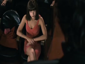 Thais Blume in Luna Caliente
