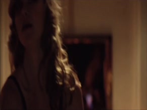 Kathryn Beck in First Date