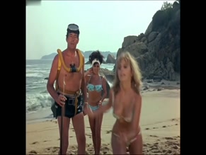 Malu Reyes in La Muerte En Bikini