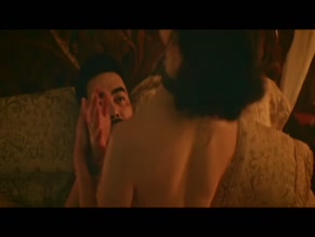 Cara Gonzales in Hugas