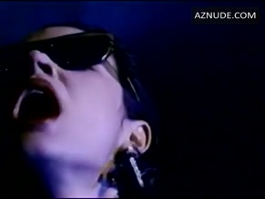 Catherine Wilkening in Mon Bel Amour, Ma Dechirure
