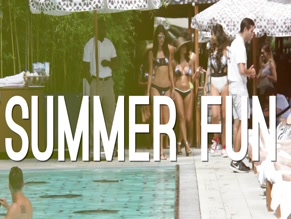 Diane Guerrero in Enjoue Summer Fun With Otinb's Jackie Cruz And Her Friends 28 Aout 2015